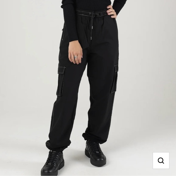 NWT Noisy May Kirby Cargo Utility Jogger Pants Black/White Women’s Size XL - Picture 2 of 16